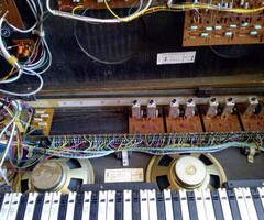 Retro, Vitange elektromos orgona, eredeti táskájában. EKO Tiger Mate DL