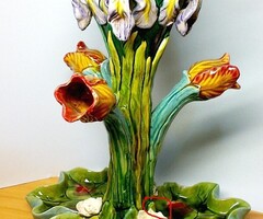 Tulipános majolika váza, egyedi különlegesség