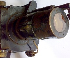 Optikai irányzék 1964-ből.