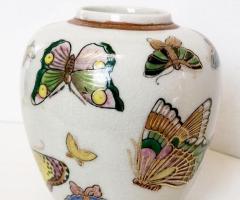 Pillangós retró japán Satsuma porcelán váza. Hibátlan különlegesség.
