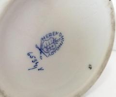 Viktória mintás aranyozott Herendi porcelán váza