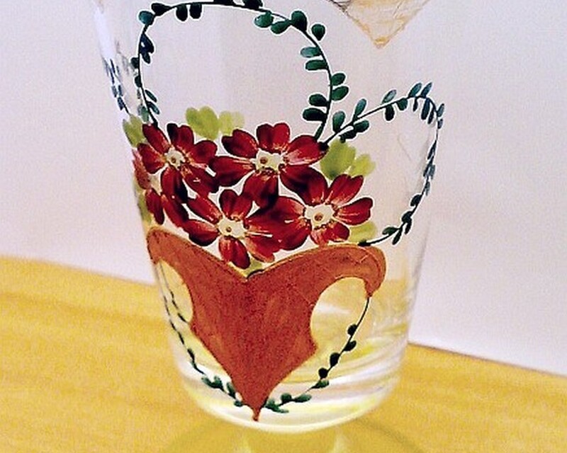 Biedermeier kézzel festett vastagfalú talpas pohár, korabeli kézműves munka