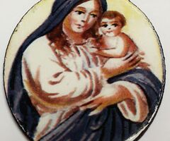Tűzzománc medál Szűz Anyával, és a kis Jézussal, Imával a hátoldalon, keret nélkül