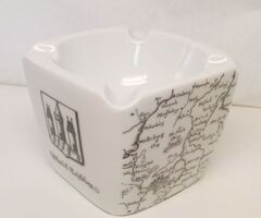 Bavaria négy oldalán mintázott porcelán hamuzó edényke készlet 10db. egyben